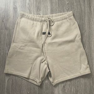 Men’s FOG Essentials shorts